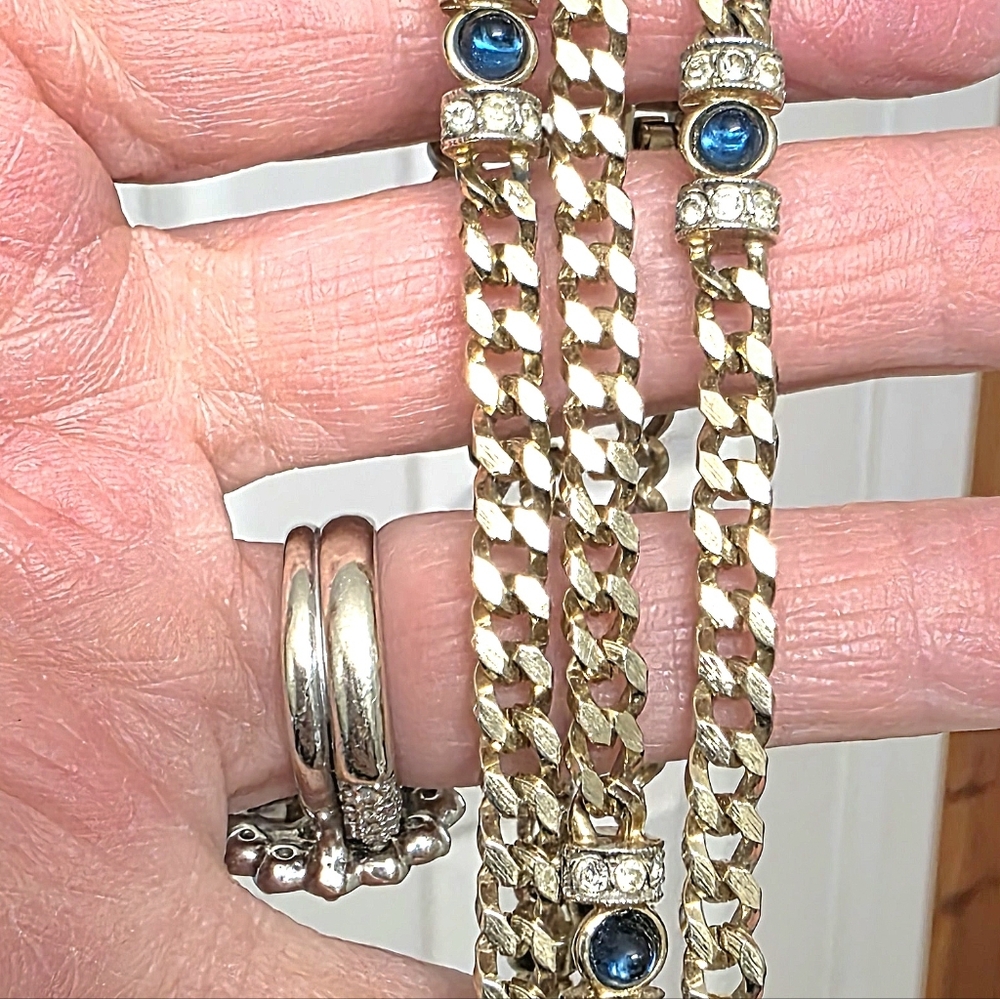 Beautiful Gold Chain Sapphires & Rhinestones Necklace